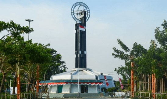 Photo of Equator Monument